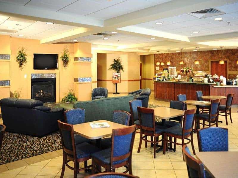 La Quinta By Wyndham Springfield Airport Plaza Hotel Facilities photo